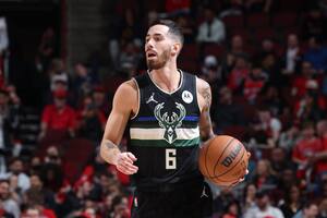 Luca Vildoza, según su representante, no está tan cómodo en Milwaukee Bucks