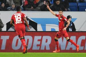 Video: los dos gritos de Lucas Alario en la goleada de Bayer Leverkusen