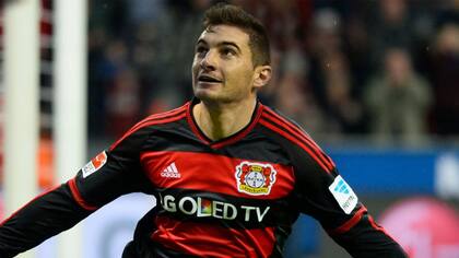 Lucas Alario se fue a Bayern Leverkusen, que ejecutó la cláusula de rescisión a mitad del 2017