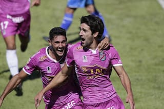 ¡Festejó Rondina! Con sus cambios, Arsenal logró su primer triunfo en el torneo