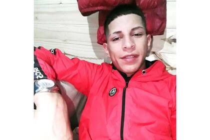 Lucas Barrios, de 18 años, murió al recibir 18 disparos en las cercanías de la cancha de San Telmo