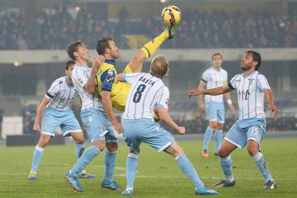 Lucas Biglia fue titular en el empate de Lazio en Verona
