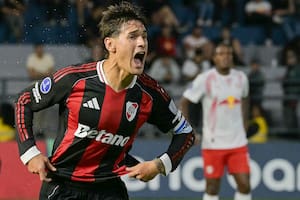 Martínez Quarta cometió un penal insólito que atajó Beltrán y terminó marcando el gol del triunfo de River