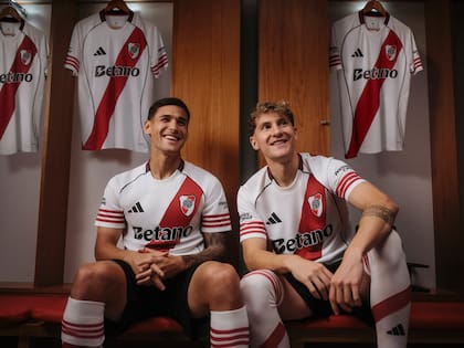 Lucas Martínez Quarta y Facundo Colidio, dos de los jugadores titulares de River