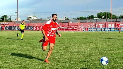 Lucas Pratto, otra vez con la camiseta de Cambaceres