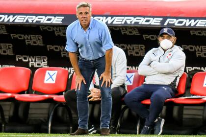 Pusineri quedó fuera de la Sudamericana y está casi al margen de la final en la Copa Maradona