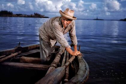 Luchar hasta el final. Spencer Tracy en el papel de Santiago, el pescador cubano de la novela de Hemingway El viejo y el mar