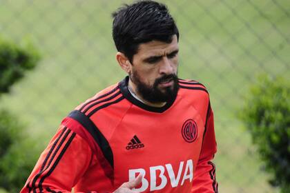 Lucho González, ayer, en el predio de Ezeiza