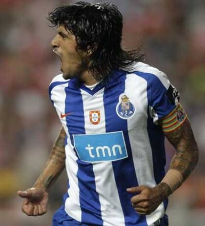 Lucho González, el "Comandante" de Porto; emblema del club