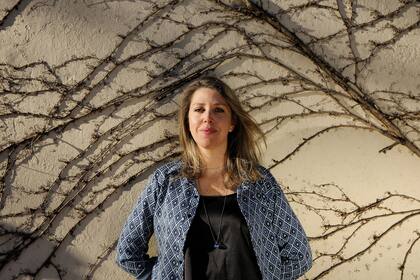 También directora de cine, Lucía Puenzo participa de esta terna con "Los invisibles"