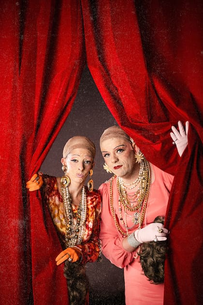 Lucía Adúriz Bravo y Mariano Saborido en Las Adoro, le nueva creación de Juanse Rausch