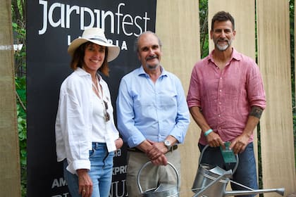 Lucía Cané, directora fundadora de Revista Jardín, junto Guillermo Benítez Cruz y José María Menini, dos referentes de de la edición 2022. que también nos acompañarán en la nueva edición de la feria.