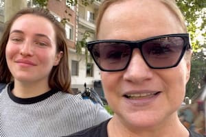 Lucía Galán, de paseo por Madrid junto a su hija, habló sobre su recuperación y los desafíos que enfrenta