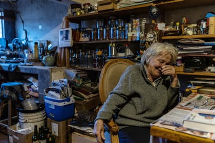 Lucía Topolansky, en la casa de las afueras de Montevideo donde vive desde hace décadas con su marido, José "Pepe" Mujica