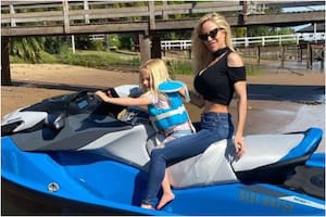 Luciana Salazar y Matilda en el lago artificial de Nordelta