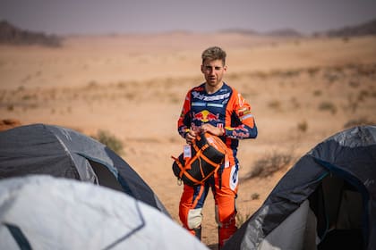 Luciano Benavides está tercero en la clasificación general de motos del Rally Dakar 2026