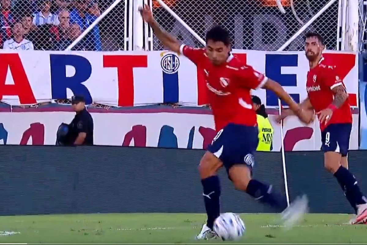 Independiente tiene un 10 que sabe y muchas letras en su alfabeto para prolongar la sonrisa y sostenerse en la punta