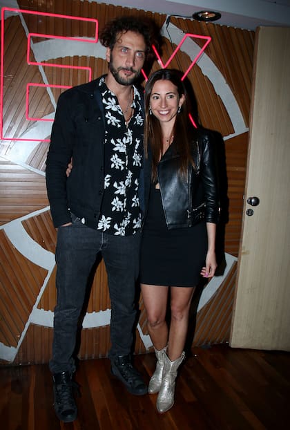 Luciano Cáceres y Belén Riva Roy en una de sus últimas apariciones públicas