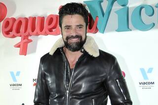 Se filtró una foto de Luciano Castro completamente desnudo y llovieron los memes