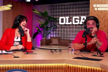 Luciano Castro y "La Negra" Vernaci dejaron en claro su complicidad en vivo de Olga