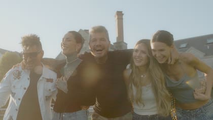 Luciano "El Tirri", Cande, Marcelo, Micaela y Juanita Tinelli