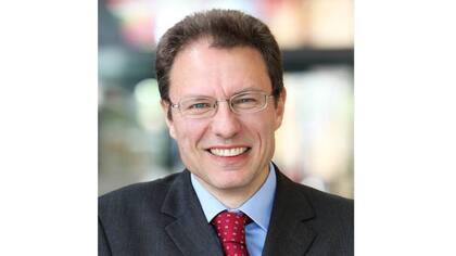 Luciano Floridi, investigador sobre filosofía de la información, y miembro del consejo asesor de Google