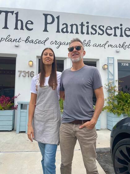 Luciano Gatti y María Laura Alemann comenzaron a cocinar en el garaje de su casa (Cortesía Luciano Gatti)