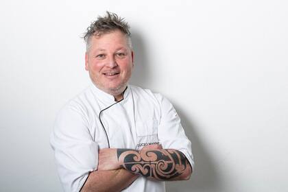 Lucio Marini , elige las mejores variedades de arroz para cada una de la preparaciones.