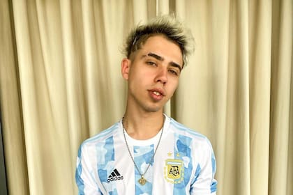 Luck Ra, el trapero está listo para ir al Monumental para cantar su hit "El campeón", junto a J Mena