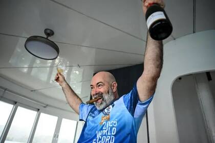 Luego de 120 días bajo el mar, Koch es el nuevo dueño del récord mundial a la persona que más tiempo ha vivido bajo el agua.