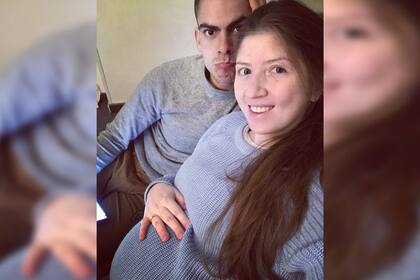 Luego de conocerse personalmente, comenzaron su relación y ahora son padres. Foto Facebook Raylane Vanzella