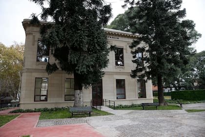 Parte del complejo que sirvió como sede al Patronato de la Infancia (Padelai) en San Telmo volvió a abrir sus puertas, pero esta vez reconvertido en las oficinas de la comuna 1