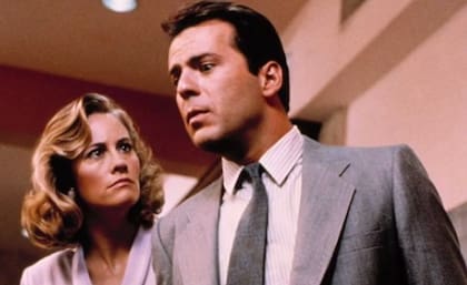 Luego de filmar Duro de matar, Bruce Willis comenzó a ganar más dinero que su coprotagonista y eso generó mayor tensión entre ellos