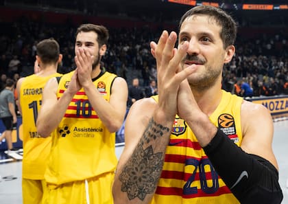 Luego de la victoria de Barcelona, el goleador Nicolás Laprovittola le devuelve los aplausos al público; el escolta fue determinante frente al Partizan, de Serbia.