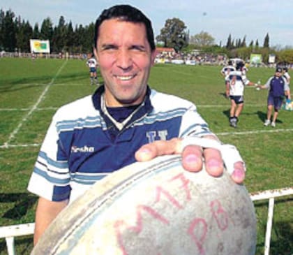 Garretón hace 20 años, jugando por Universitario, de Tucumán, frente a Alumni