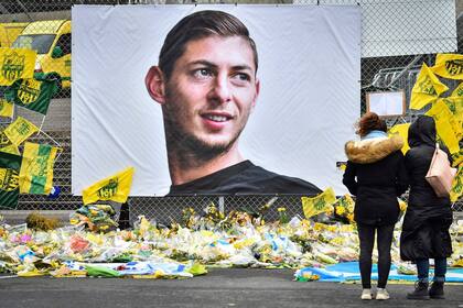 Luego de su muerte, Sala fue objeto de un sinfín de homenajes por parte de los hinchas del Nantes, club francés adonde se había mostrado como una de las revelaciones del fútbol