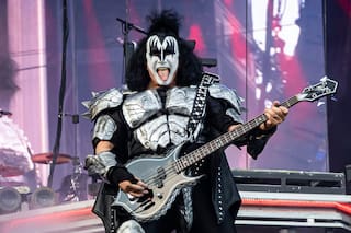 Así decoró uno de los líderes de Kiss la casa que vende por US$14 millones