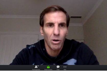 Luego de una temporada de Súper Rugby, en la que alcanzó la final, Gonzalo Quesada retorna a Francia; lo anunció en una teleconferencia de la UAR.