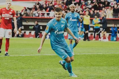 Luego del susto, Mostovoy será partícipe en los amistosos de la selección de Rusia ante Perú y Chile.