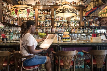 Lugares como la “Calle Ocho” en la Pequeña Habana se consideran el corazón de la comunidad cubana en Florida