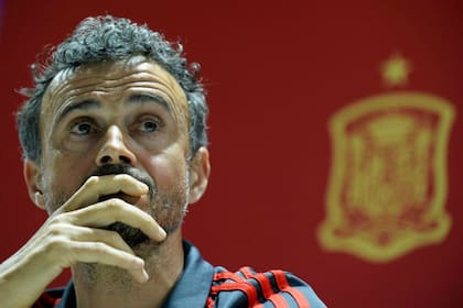 Luis Enrique dijo que jugar partidos sin público "es más triste que bailar con tu propia hermana".