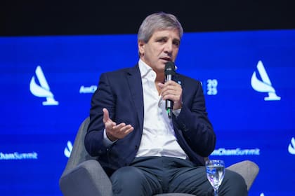 Luis Caputo.