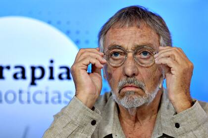 El exdiputado radical y convocante de la marcha del sábado afirma: "Somos muchos más los que queremos un país democrático y decente"