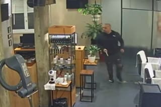 “Nos repetía que nos iba a volar la cabeza a todos”, dijo el dueño de la peluquería de Recoleta donde mataron a un estilista