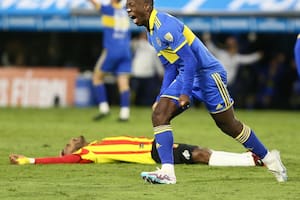 El “sincericidio” de Advíncula sobre su inesperado gol ante Deportivo Pereira: “No pasa nunca más”