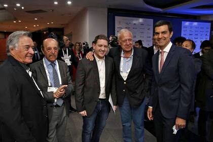 Luis Barrionuevo, Julio Bárbaro, Jonatan Viale, Carlos Campolongo y Juan Manuel Urtubey