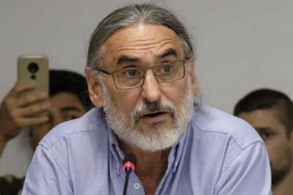 El ministro Luis Basterra escuchó diversos planteos de la Mesa de Enlace, entre otros por las tomas de tierras