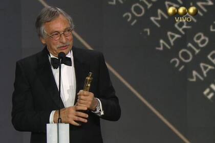 Luis Brandoni, mejor actor de miniserie por su labor en Un gallo para Esculapio