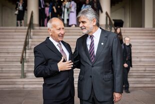 Luis Caffarelli junto al ministro Daniel Filmus