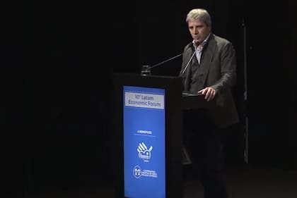 Luis Caputo, durante en Latam Economic Forum